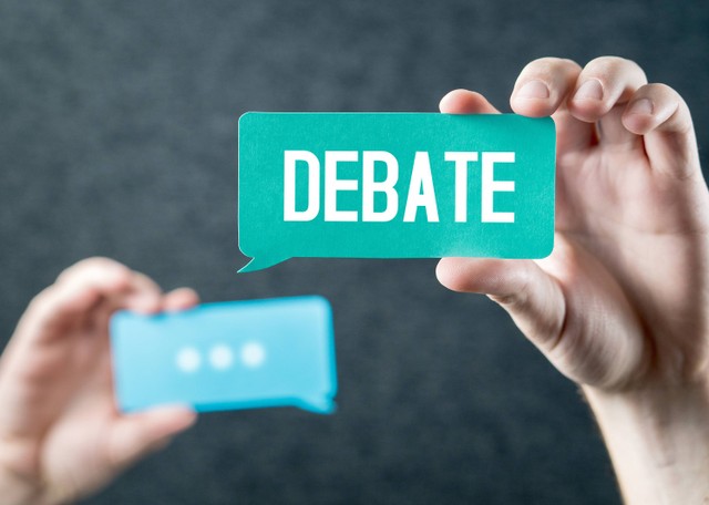 Ilustrasi Debat. Foto: Tero Vesalainen/Shutterstock