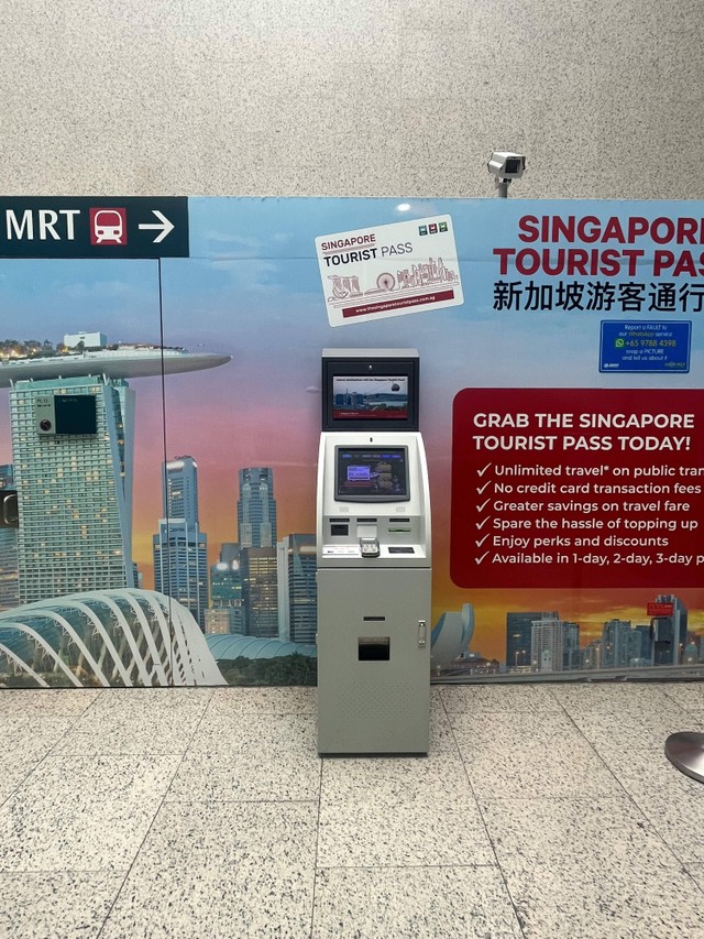 Singapore Tourist Pass di Bandara Internasional Changi, Singapura. Foto: Dok. Istimewa