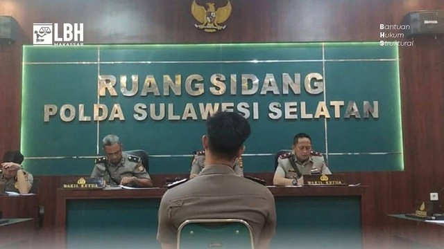 Briptu S saat menjalani sidang kode etik di Polda Sulsel. Foto: Dok. Istimewa