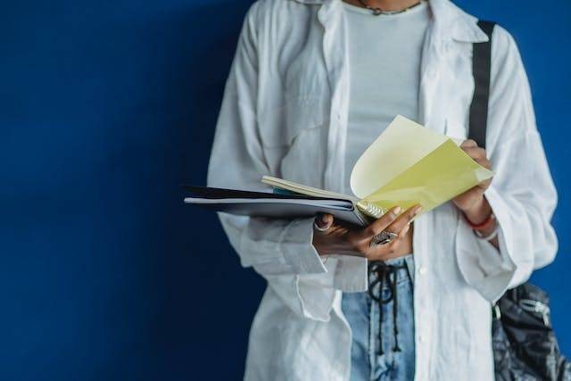 Soal UAS bahasa Arab kelas 3 MI semester 1. Sumber: pexels.com