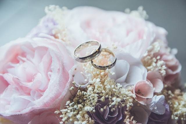 Ilustrasi Apa Saja yang Menjadi Rukun Nikah. Foto: dok. Unsplash/Beatriz Pérez Moya