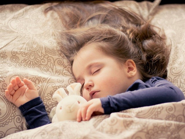 Ilustrasi orang tidur (sumber : Pixabay)