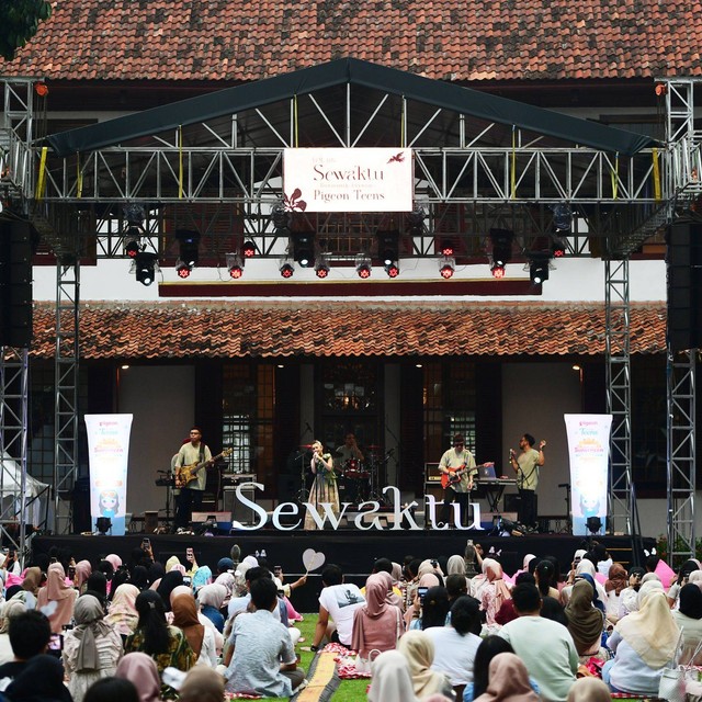 VOL 06 Sewaktu Bermusik bersama Pigeon Teens di Taman Gedung Arsip Jakarta pada 9 hingga 10 Desember 2023. Foto: Dok. Istimewa