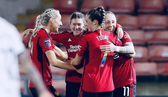 MU kandaskan Spurs di matchday kesembilan WSL atau Liga Inggris Wanita 2023/24 dengan skor 0-4. Foto: Instagram/@manutd