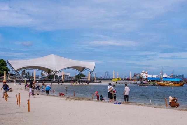 Pantai Ancol. Foto: Dok. Kemenparekraf