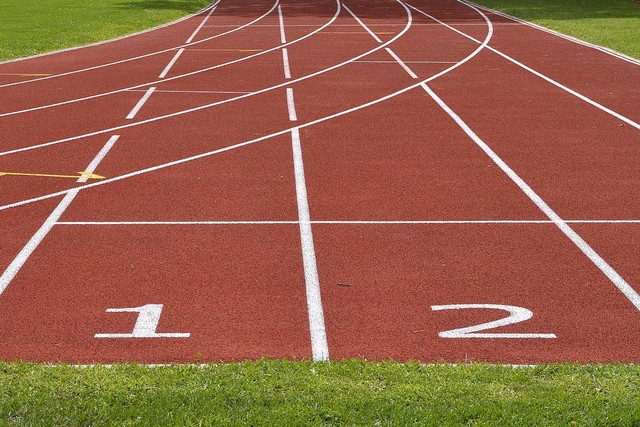Ilustrasi pada lomba lari jarak pendek akan diulang pemberangkatannya apabila - Sumber: pixabay.com/anncapictures