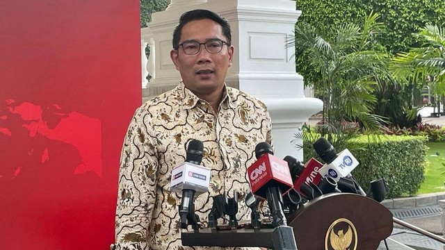 Ridwan Kamil usai bertemu dengan Presiden Jokowi membahas perkembangan proyek IKN. Foto: Nadia Riso/kumparan