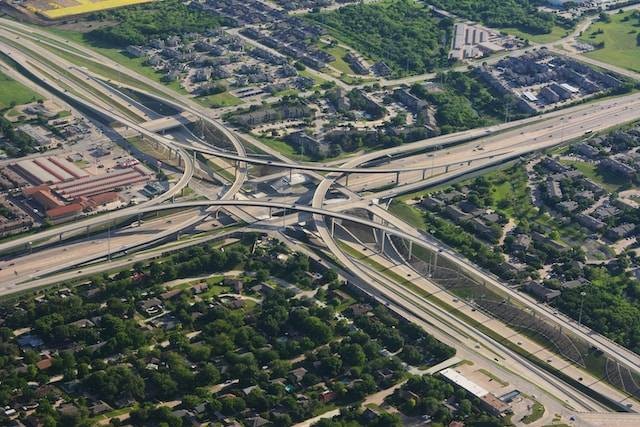Ilustrasi daftar flyover di Yogyakarta, sumber foto: unsplash.com/Michael Barnes