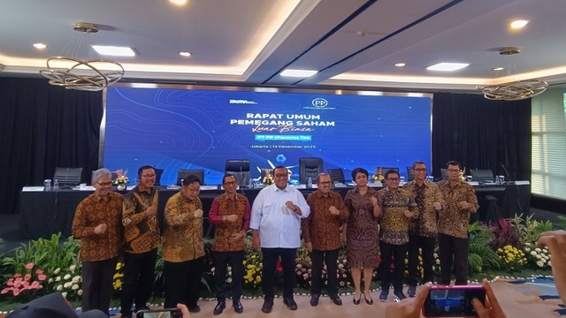 Konferensi pers Rapat Umum Pemegang Saham Luar Biasa (RUPSLB) PT Pembangunan Perumahan (Persero) Tbk atau PT PP di Kantor PT PP Jakarta, Rabu (13/12/2023). Foto: Akbar Maulana/kumparan