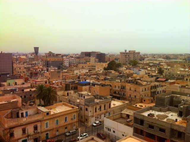 Pemandangan udara dari Tripoli, Libya. sumber: istock.com/Runoman