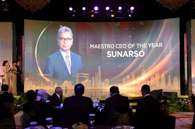 Direktur Utama BRI Sunarso dinobatkan sebagai Maestro CEO Of The Year