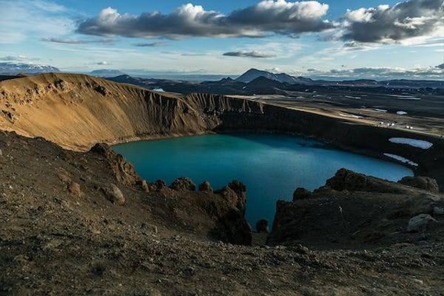 Ilustrasi pengertian gunung vulkanik. Foto: Pexels