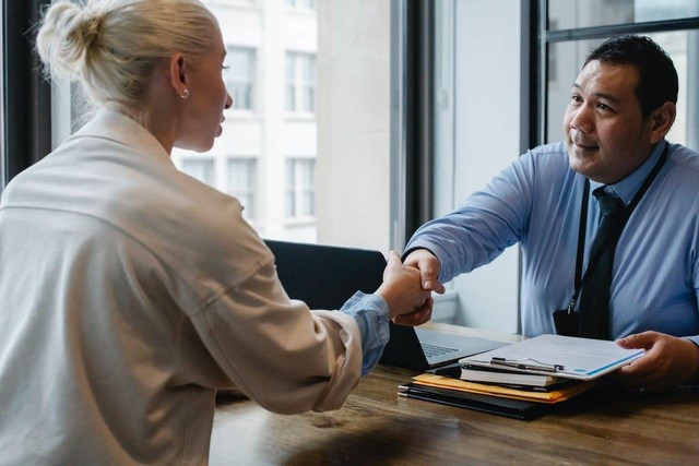 8 Contoh Konsumen di Bidang Barang. Foto: Pexels