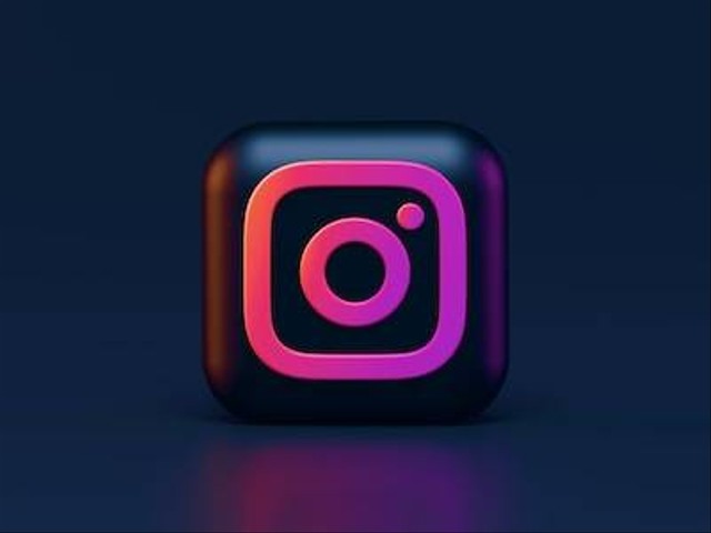 Ilustrasi Bio Instagram yang Menarik Followers. Unsplash/Alexander Shatov