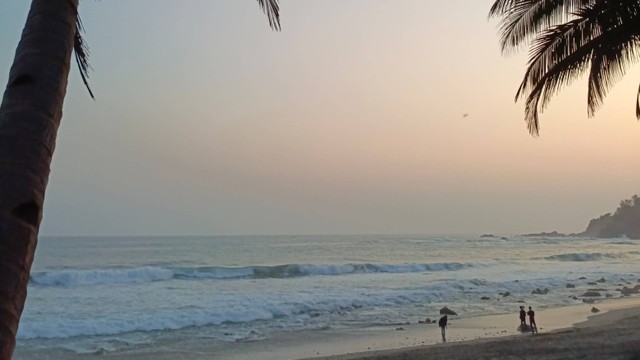 Pantai Pecaron (Dokumen Pribadi) milik septinurcahyati_