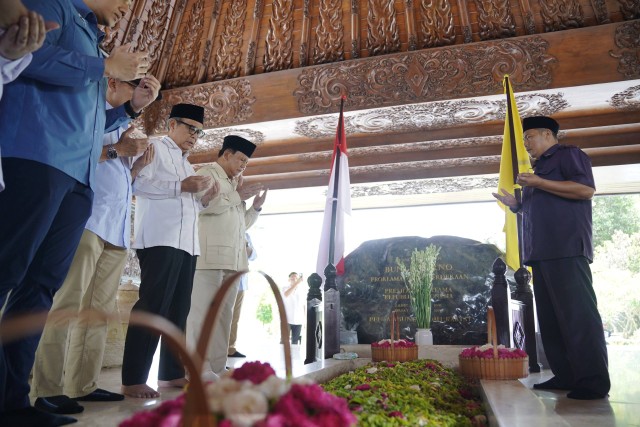Prabowo ziarah ke makam Bung Karno di Blitar Foto: Dok. Istimewa