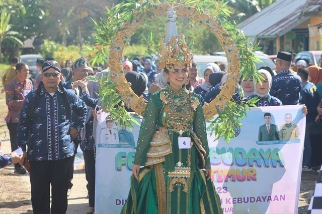 Karnaval Budaya di Kabupaten Kolaka Timur, Sulawesi Tenggara. Foto: Kominfo Kabupaten Kolaka Timur