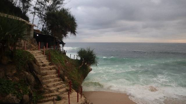  foto ilustrasi Pantai (sumber : pribadi/Jacinta 