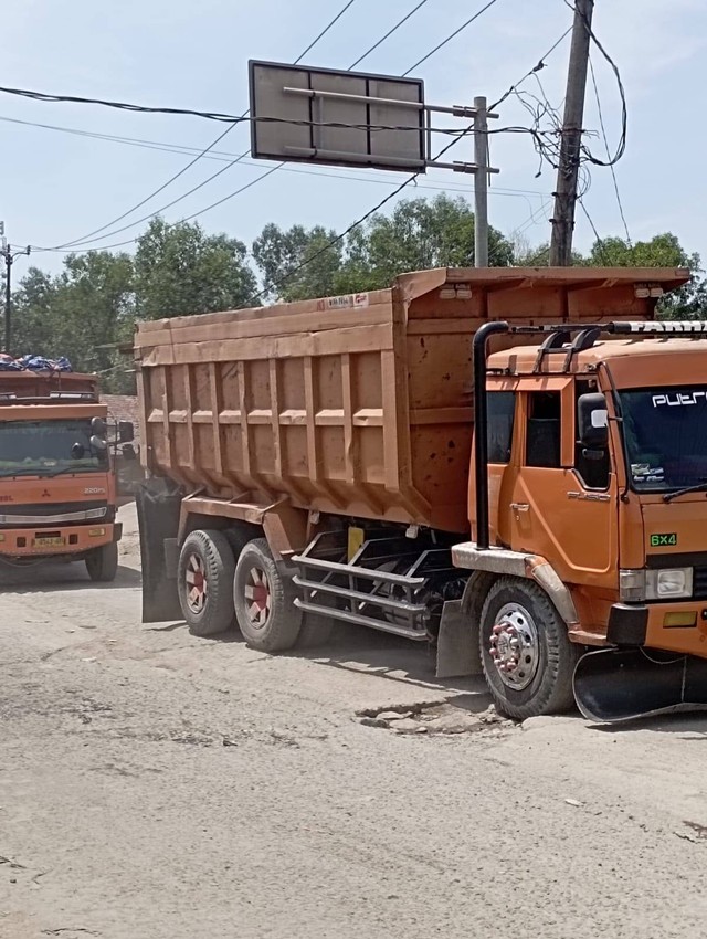 Aktivitas tambang di Parungpanjang. Foto: kumparan