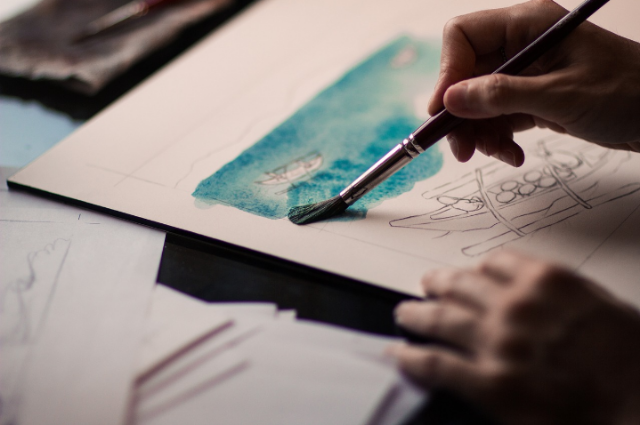 Ilustrasi perbedaan teknik aquarel dan teknik plakat. Sumber foto: pixabay/Pexels