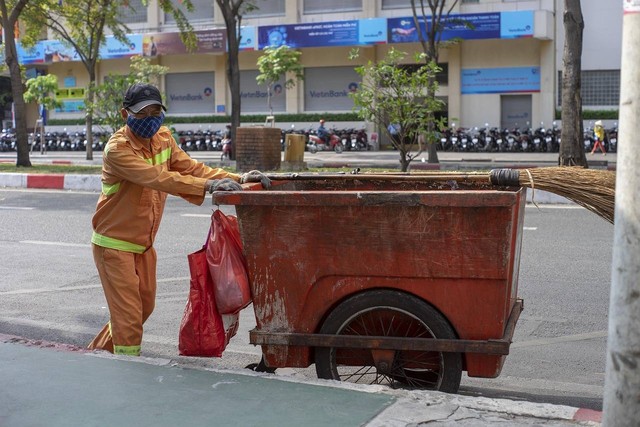 petugas kebersihan salah satu tenaga honorer. Sumber: pixabay