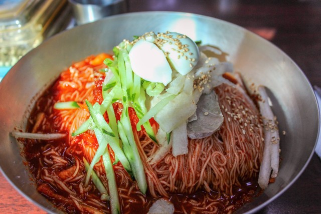Legend of Noodle. Foto hanya sebagai ilustrasi. Sumber: Unsplash/Crystal Jo.