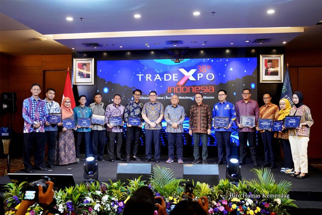 Trade Expo Indonesia (TEI) ke-38 tahun 2023 yang diselenggarakan secara hibrida sejak 18 Oktober—18 Desember 2023. Foto: Kemendag