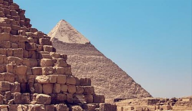 Ilustrasi Fungsi Piramida Mesir. Sumber: Unsplash