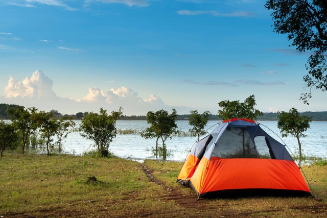 Tempat Camping di Bogor Dekat Sungai, foto hanya ilustrasi, bukan tempat sebenarnya: Pexels/Quang Nguyen Vinh