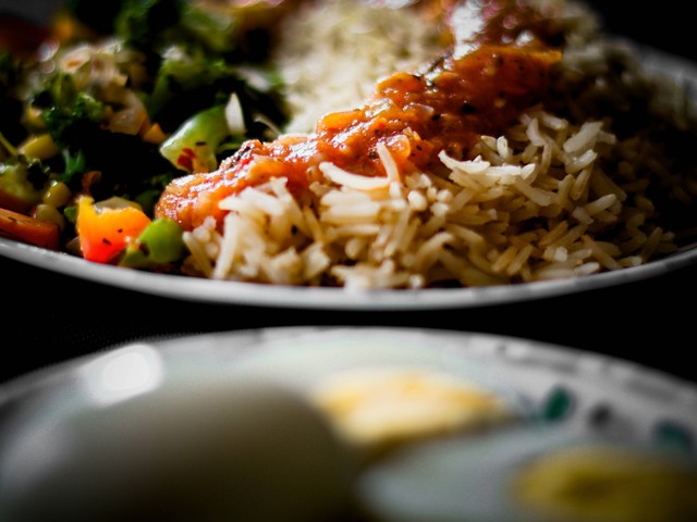 Ilustrasi Nasi Gandul Pak Memet. Unsplash/VD Photography.