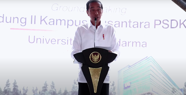 Presiden Jokowi menghadiri groundbreaking kampus Gunadarma di IKN, Kamis (21/12/2023). Foto: Dok YouTube Setpres