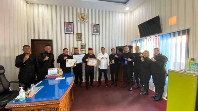 Foto bersama jajaran Lapas Narkotika Samarinda bersama Dirtikerpas. dok Humas LPN Samarinda