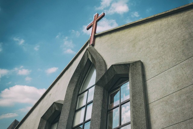 Jadwal Misa Natal Katedral Bandung. Foto hanya ilustrasi, bukan tempat sebenarnya. Sumber: Unsplash/Daniel Tseng