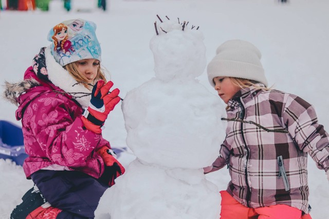 Snow Wonderland Sleman City Hall. Foto hanya ilustrasi, bukan gambar sebenarnya. Sumber: Unsplash/ 
Ethan Hu.