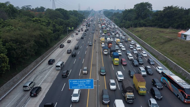 Ilustrasi Tol-Jakarta Cikampek. Foto: Fakhri Hermansyah/ANTARA FOTO