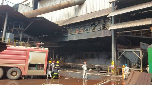 Suasana di pabrik PT ITSS usai kebakaran tungku smelter No. 41 di Morowali, Minggu (24/12/2023). Foto: PT ITSS 