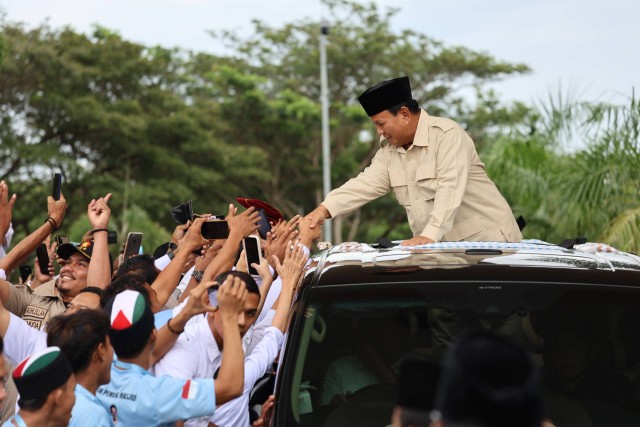 Capres nomor urut 02 Prabowo Subianto menghadiri acara Silaturahmi dan Doa Bersama Tokoh Masyarakat se-Aceh Mengenang 19 Tahun Tsunami Aceh di Hotel Hermes Palace, Banda Aceh, Selasa (26/12.2023). Foto: Dok. Istimewa