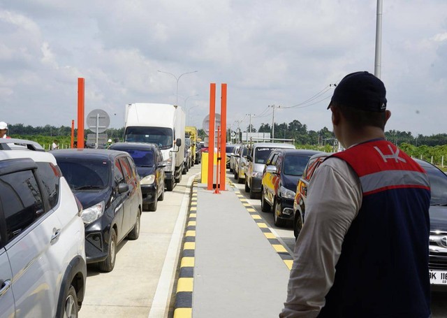 Volume Lalu Lintas Masuk Tol Terpeka Lampung Meningkat Pada Momen Libur ...