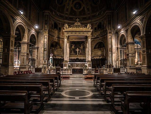 Gereja Katolik terbesar di Asia Tenggara. Sumber: pexels.com