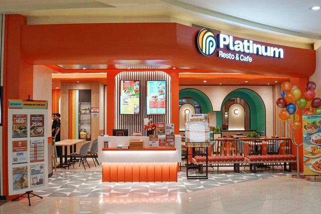 Platinum restoran dan kafe melakukan rebranding pertama di outlet Mal Artha Gading, Jakarta Utara. Foto: Dok. Platinum
