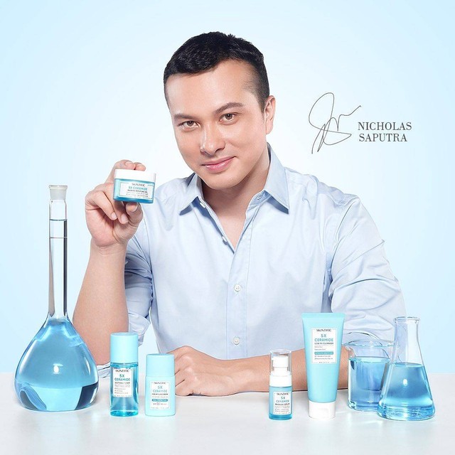 Nicholas Saputra menjadi muse Skintific. Foto: Instagram @skintificid