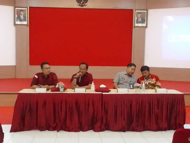Kadiv PAS DIY pada saat memberikan sosialisasi pada petugas medis di Yogyakarta (Dokumentas: Humas Kanwil Kemenkumham DIY)