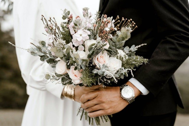 55 Ucapan untuk Orang Menikah yang Formal, Kasual, dan Lucu. Foto: Pexels