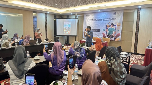 Perkumpulan DAMAR dan Lampung Geh fasilitasi pelatihan media digital bagi perempuan potensial di Provinsi Lampung | Foto: M Ikwan / Lampung Geh