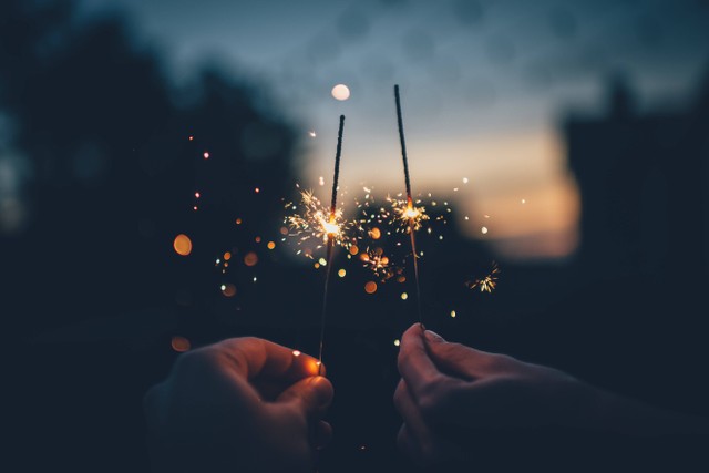 Ilustrasi Quotes Resolusi Tahun Baru, Foto: Unsplash/Ian Schneider