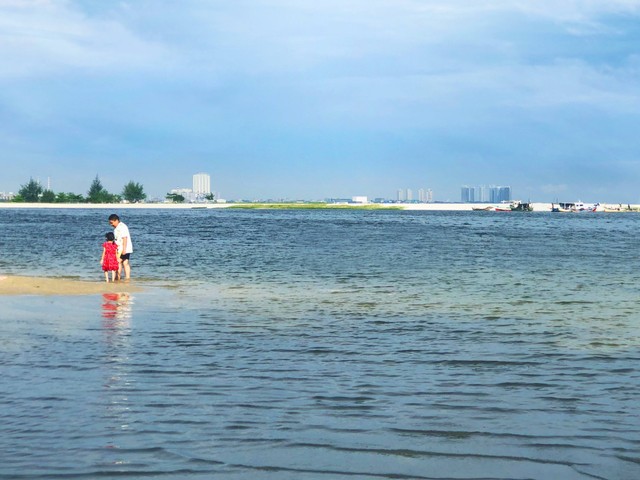 Apakah Ancol pantai buatan, foto hanya ilustrasi, bukan tempat sebenarnya: Unsplash/Kelvin Han