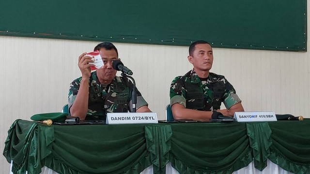 Konferensi pers Dandim Boyolali terkait relawan Ganjar-Mahfud dianiaya prajurit TNI. Foto: kumparan