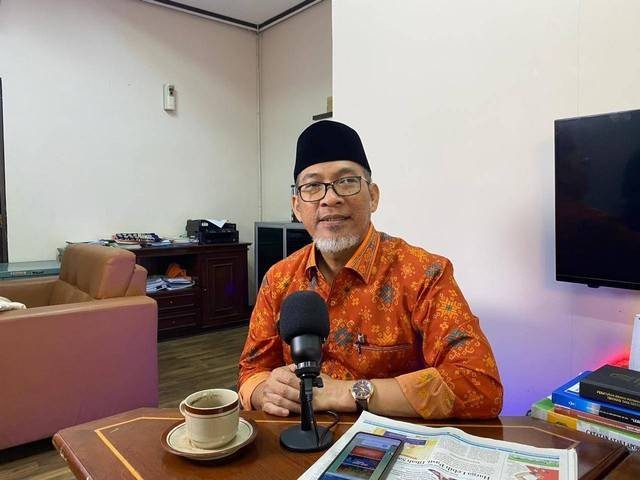 Anggota DPRD Kalbar, Arif Joni minta kepala sekolah membuat SOP yang mengatur tentang pertemuan antara guru dan murid untuk cegah terjadinya perlakuan asusila. Foto: Dok. Hi!Pontianak