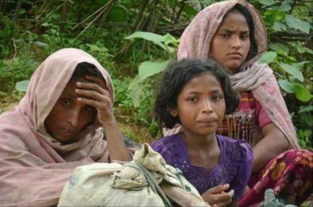 Gambaran malangnya para pengungsi rohingya. sumber foto: shutterstok