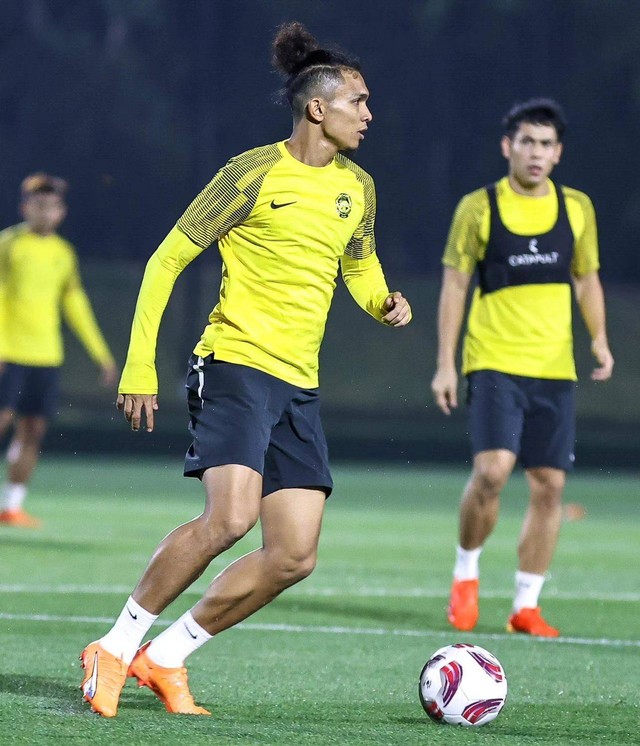 Latihan perdana Timnas Malaysia di Qatar menjelang Piala Asia. Foto: Instagram/@famalaysia